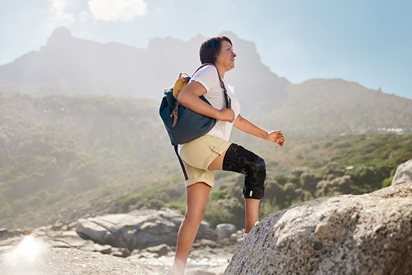 Orthese beim Wandern